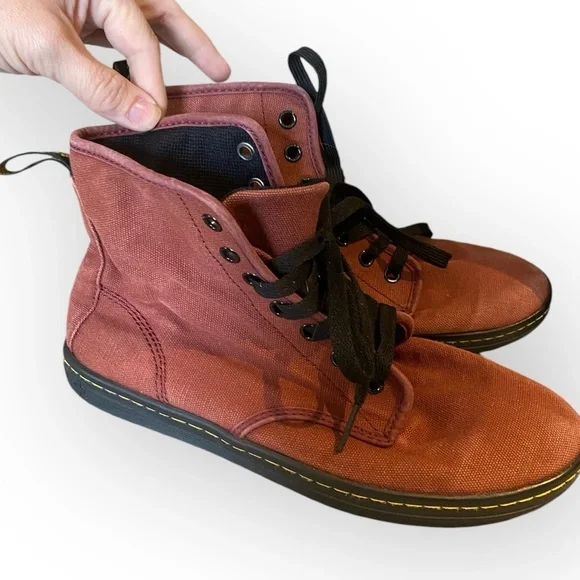 H10-05 Dr. Martens Shoreditch - Picture 7 of 12